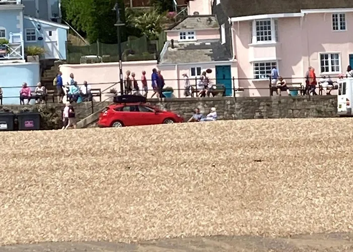 Dolphin Cottage Lyme Regis